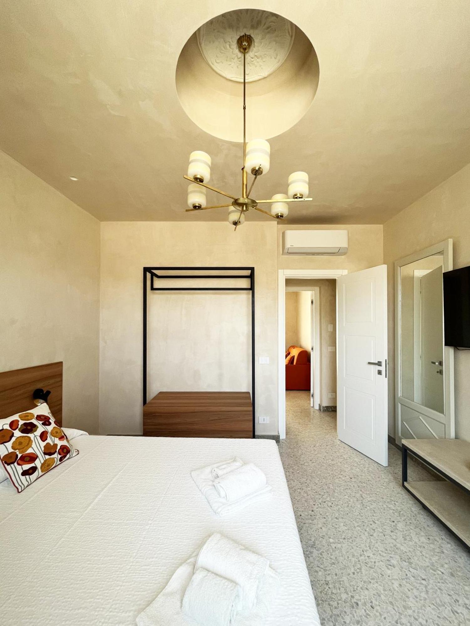La Casa Di Irene - Suites Con Vista Рагуза Экстерьер фото